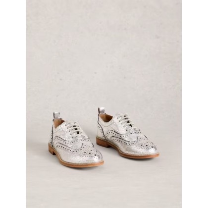 Shoes Shoes