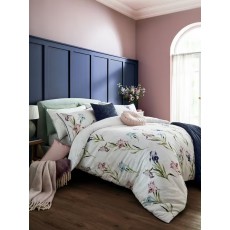 Laura Ashley Hawling Irises  Duvet Set Grape