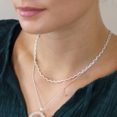 Pom Silver Plated Tectured Wave Chain Necklace