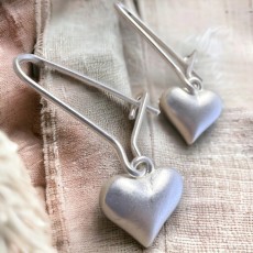 Jess & Lou Elegant Matt Finish Heart Drop Earrings In Silver