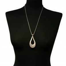 Jess & Lou Long Necklace With Drop Olive Shape Pendant