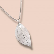 Jess & Lou Silver Leaf Shaped Filigree Pendant Necklace