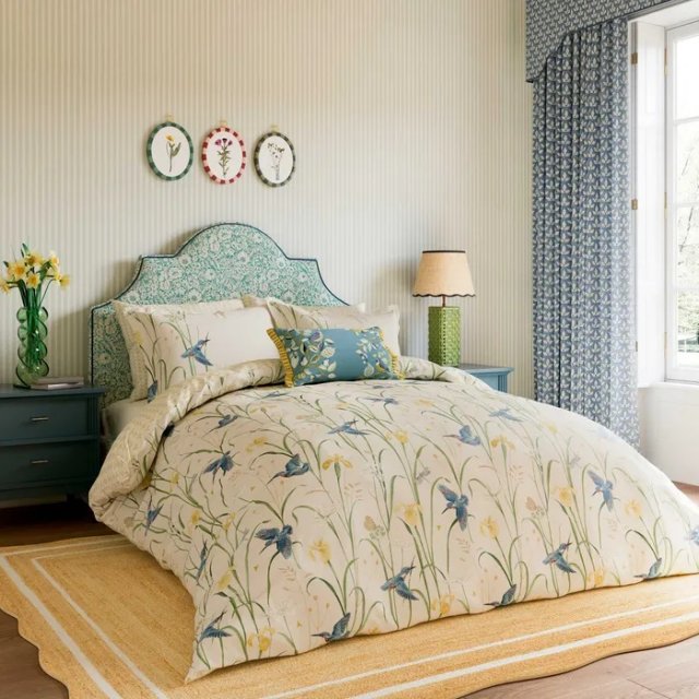 Sanderson National Trust Kingfisher & Iris Azure/Linen Bed Set