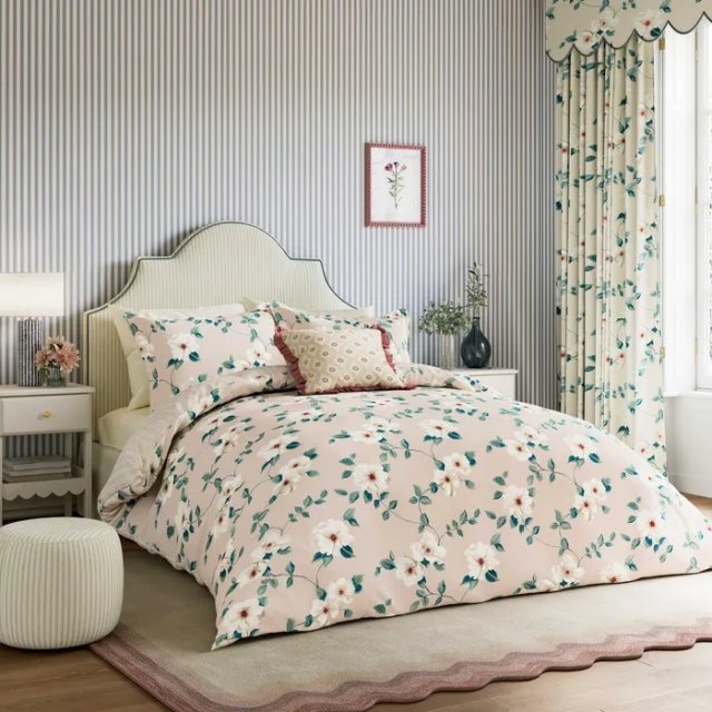 Sanderson National Trust Poets Rose Blush Bed Set