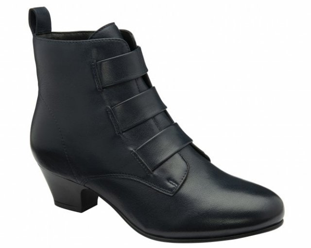 Lotus Lorissa Boots