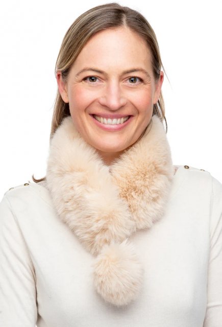 Greta-Faux Fur with Magnet & Pom Pom