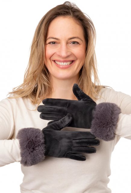 Mattea-Velvet Glove with Faux Fur Cuff with Screen Touch