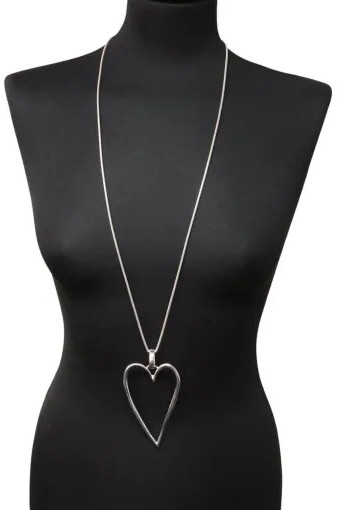 Jess & Lou Exquisite Hollow Heart Pendant Necklace