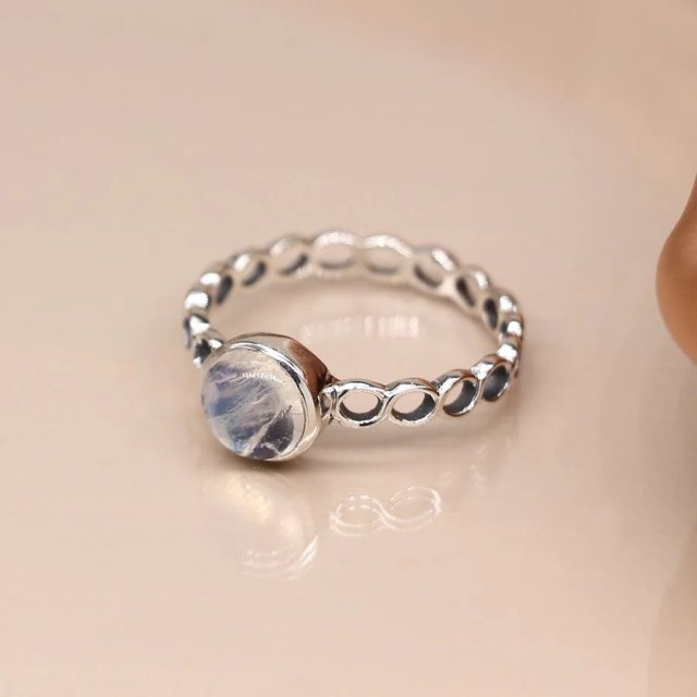 POM Sterling Silver Twist Ring with Rainbow Moonstone (Size 56-Medium)